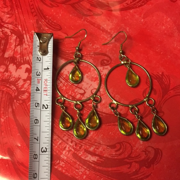 🍀Boho Green teardrop earrings🍀 - Picture 3 of 3